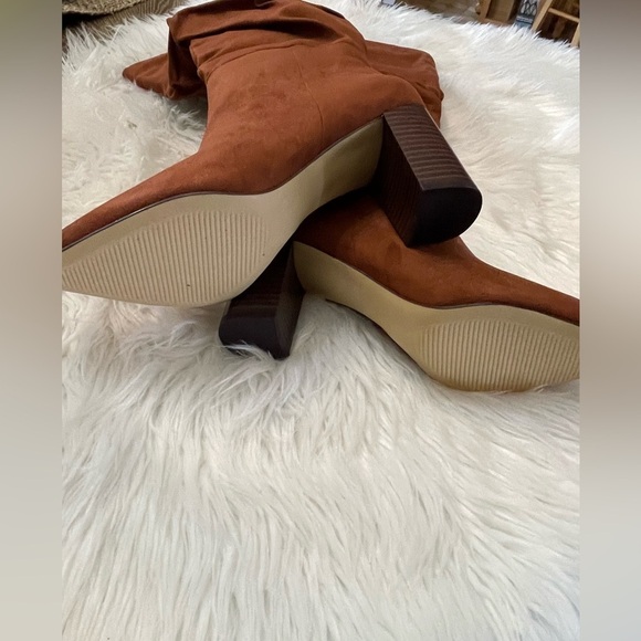 Just Fab~ Fiona Slouched Heeled Boot Luggage casual classic comfy 8.5 NIB - Picture 6 of 8